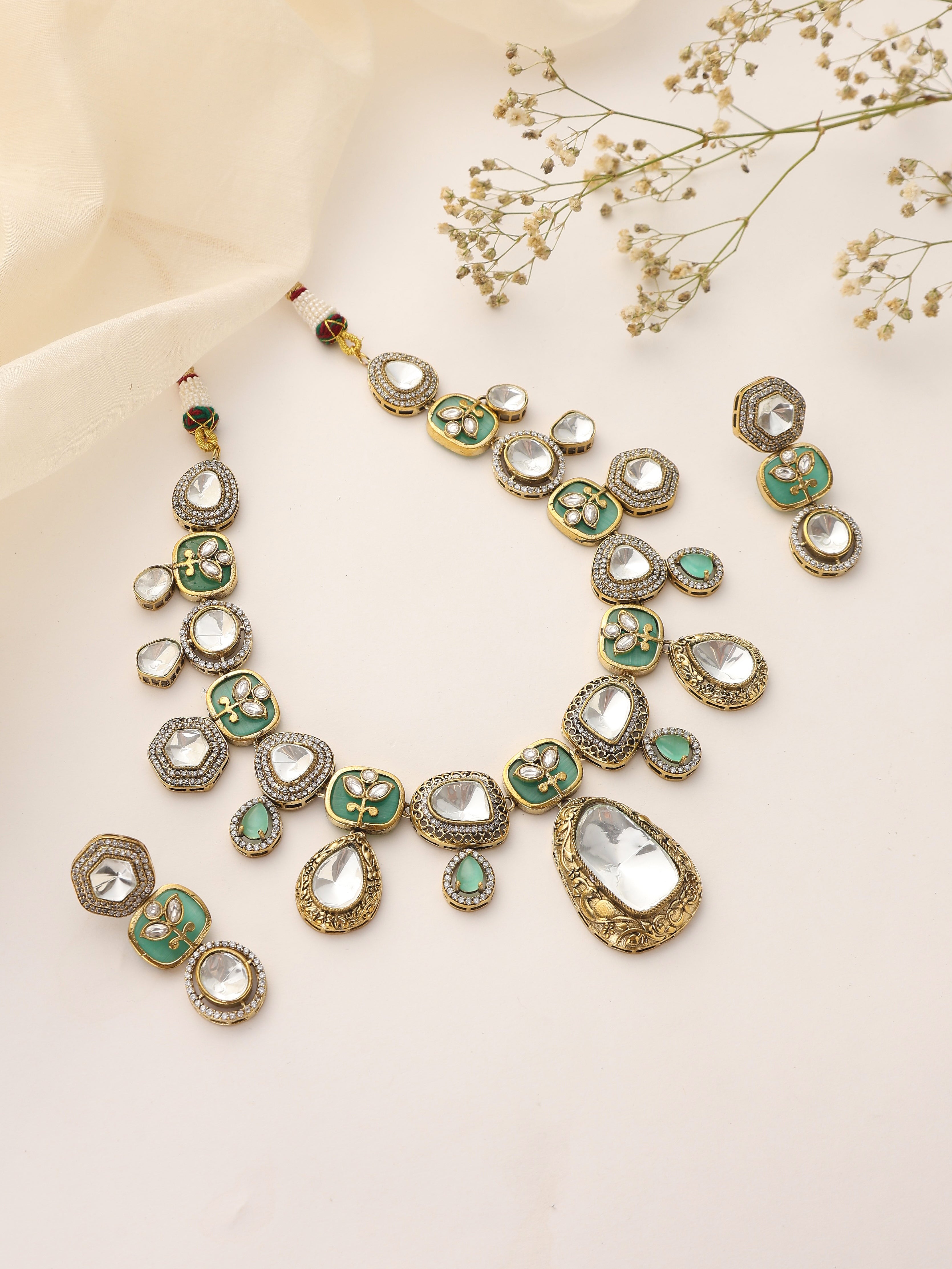 Mint Kundan Set