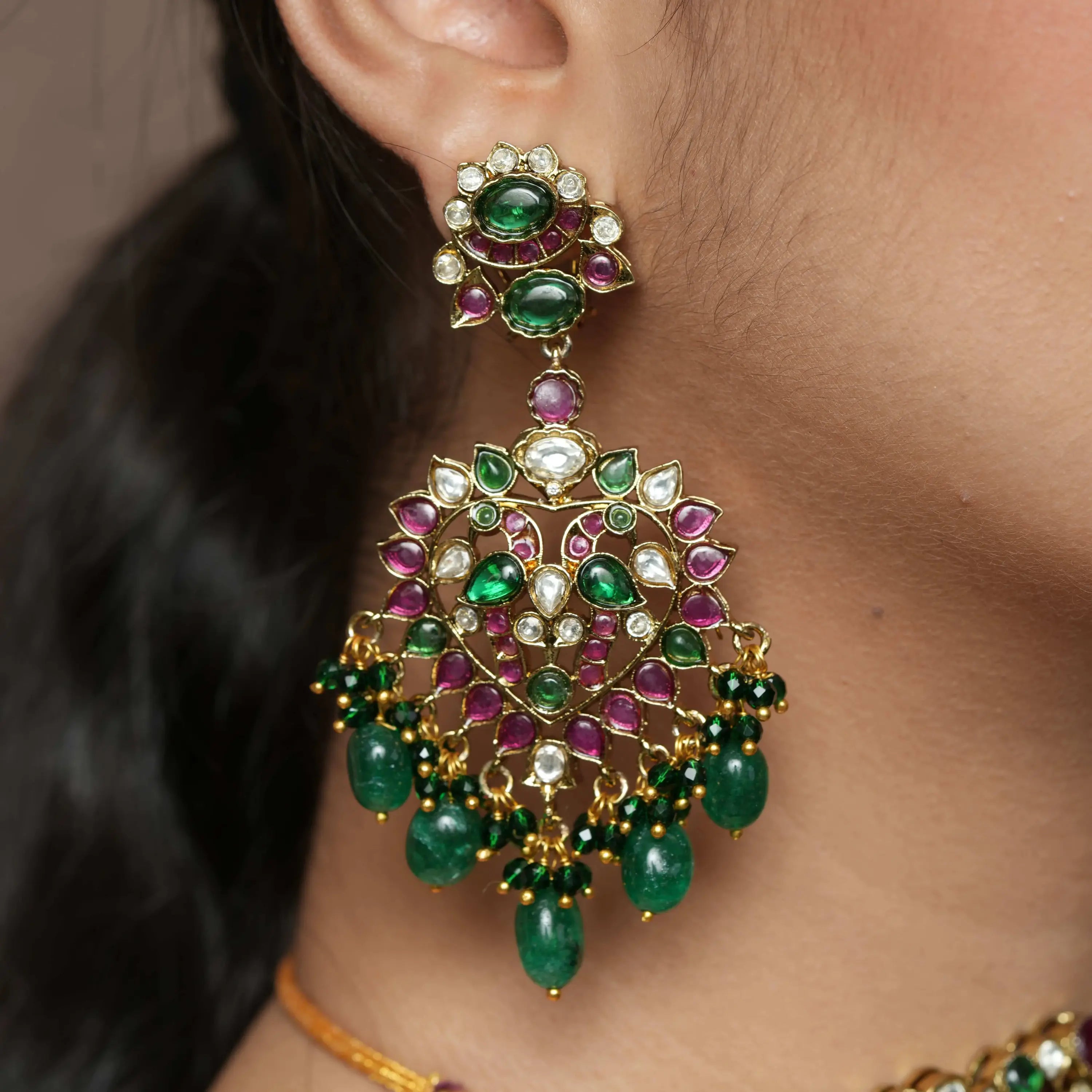 Azira Emerald Ruby Choker