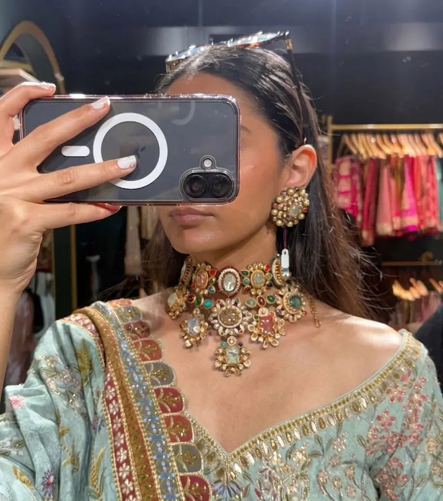 Sabhyata Regal Cabochon Choker Necklace Set