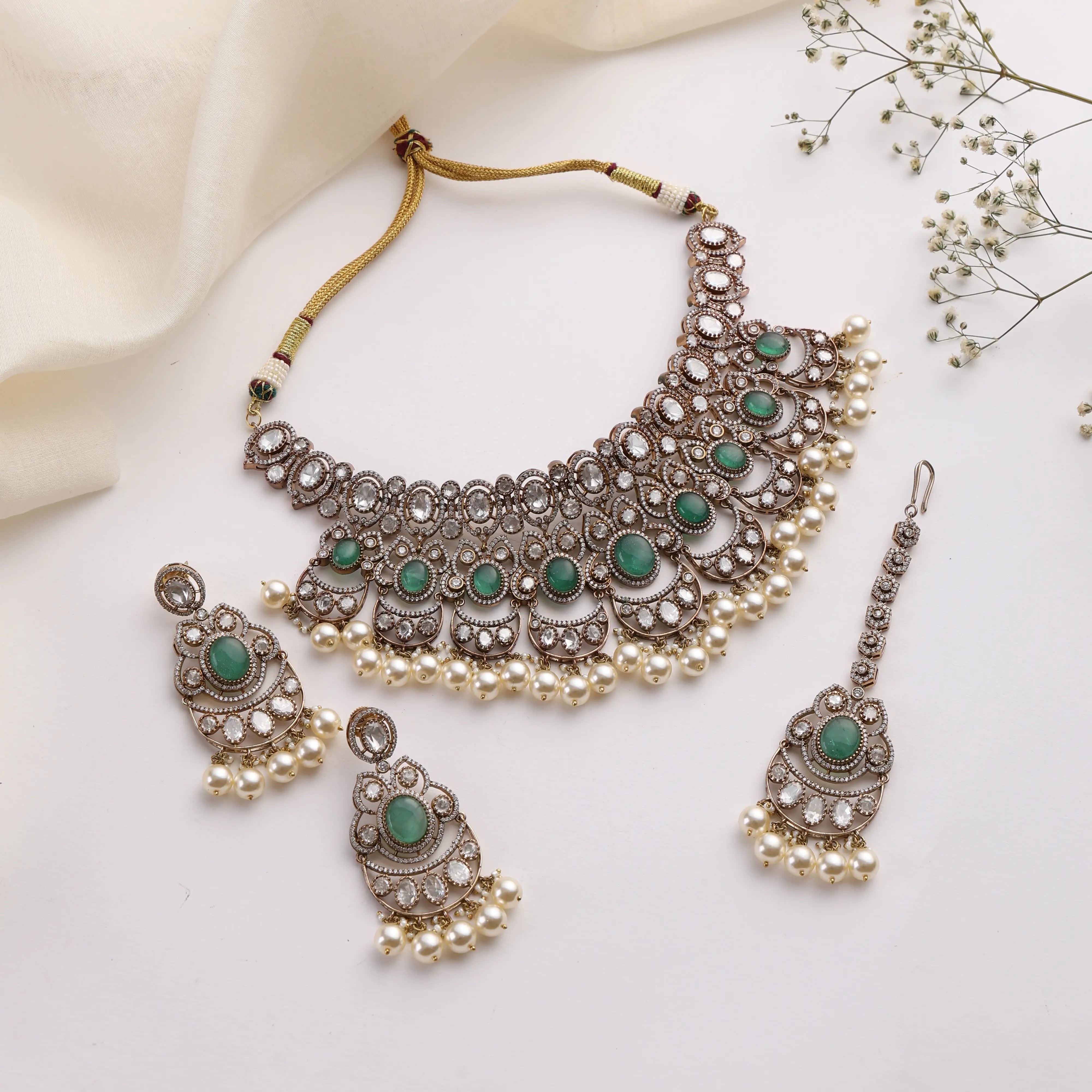 Emerald Kundan Pearl Necklace Set (Necklace + Earrings + Maang Tikka)
