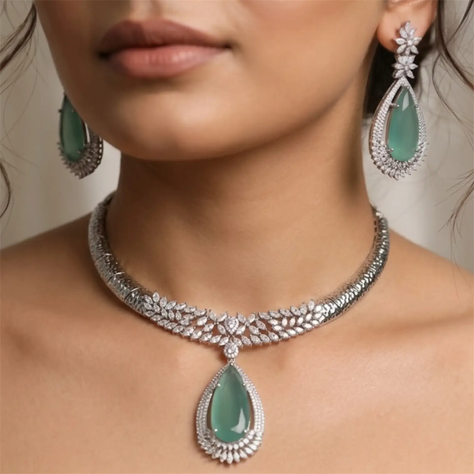 Ivana Mint Silver Necklace Set with Earrings