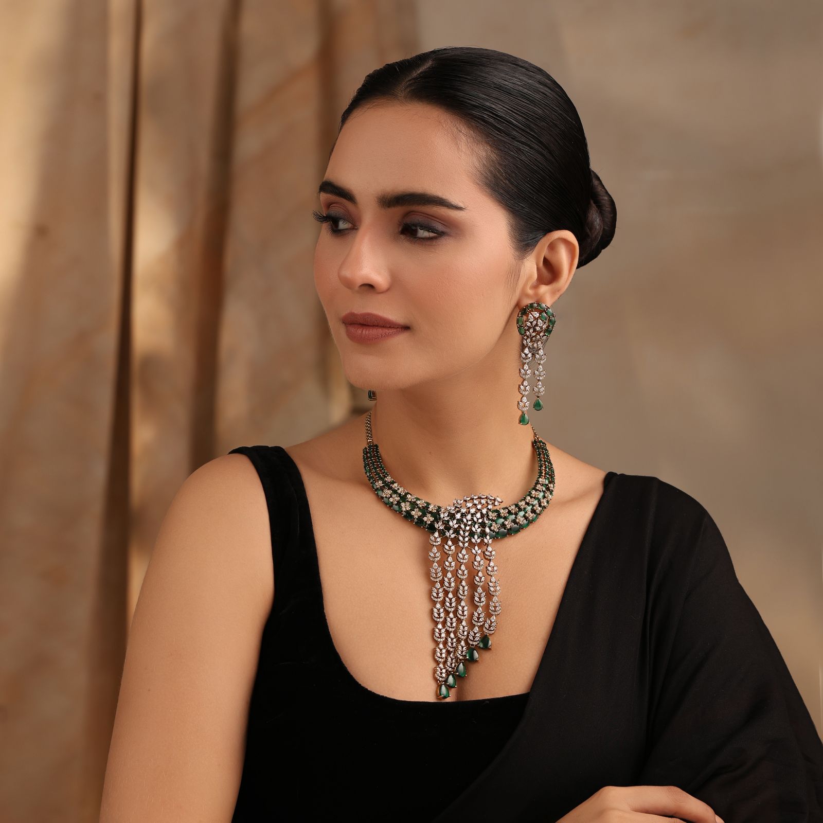 Gulnaar Emerald Necklace Set with Earrings