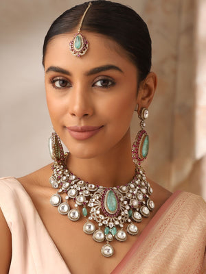 Ameira Kundan Polki Necklace Set with Green & Ruby Accents (with Earrings & Maang Tikka)