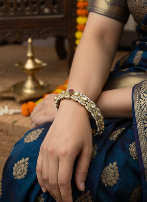 Antique Uncut Polki Bangle Set