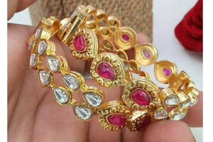 Gold Rajwadi Openable bangle set