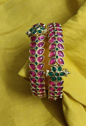 Openable Antique bangle Pair