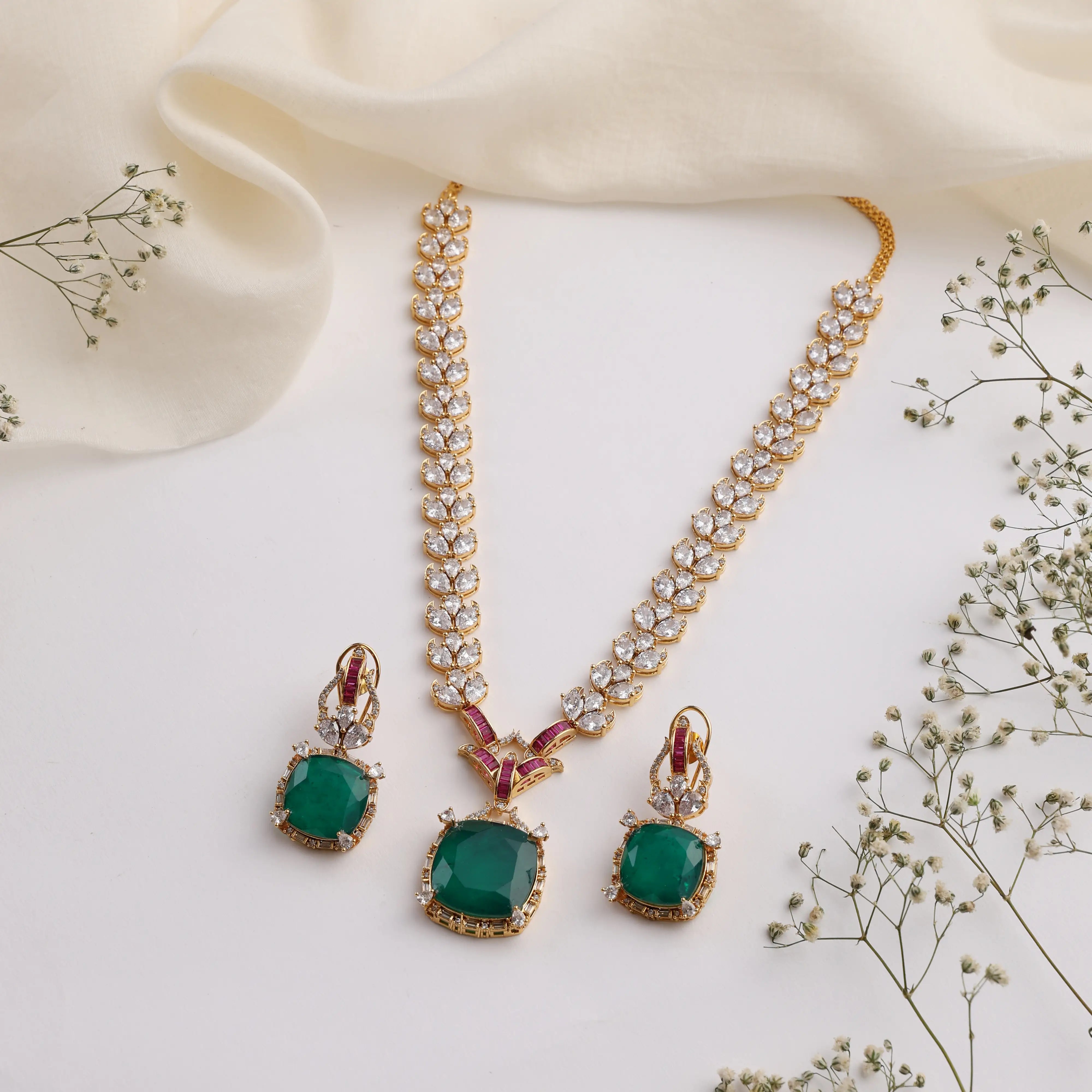 Emerald Zoya Long Necklace Set (Necklace + Earrings)
