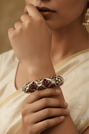 Fine Kundan Openable Bangle Pair