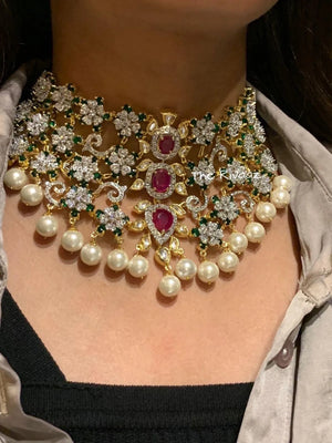 GlambyRivaaz Necklaces Nita Kundan Choker