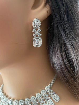 GlambyRivaaz Necklaces White Diamond Choker Necklace