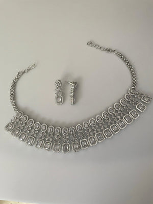 GlambyRivaaz Necklaces White Diamond Choker Necklace