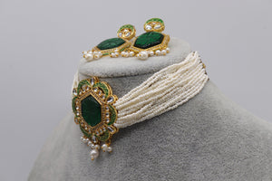Pre Order Carved Emerald Gold Pearl Choker / Indian Necklace/ South Necklace/ One Gram Gold Plated Necklace/ Indian Jewelry