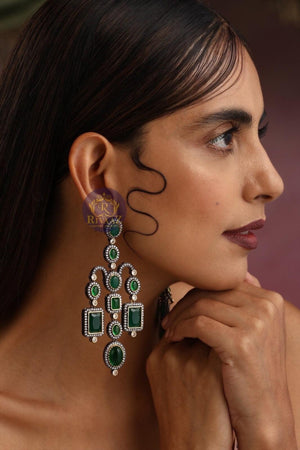 Emerald Earrings/ Indian Earrings/ Indian Jewelry/Pakistani Jewelry/ Bollywood Jewelry/ Kundan earrings/ Sabhyasachi Jewelry