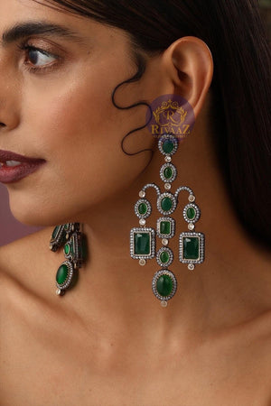 Emerald Earrings/ Indian Earrings/ Indian Jewelry/Pakistani Jewelry/ Bollywood Jewelry/ Kundan earrings/ Sabhyasachi Jewelry