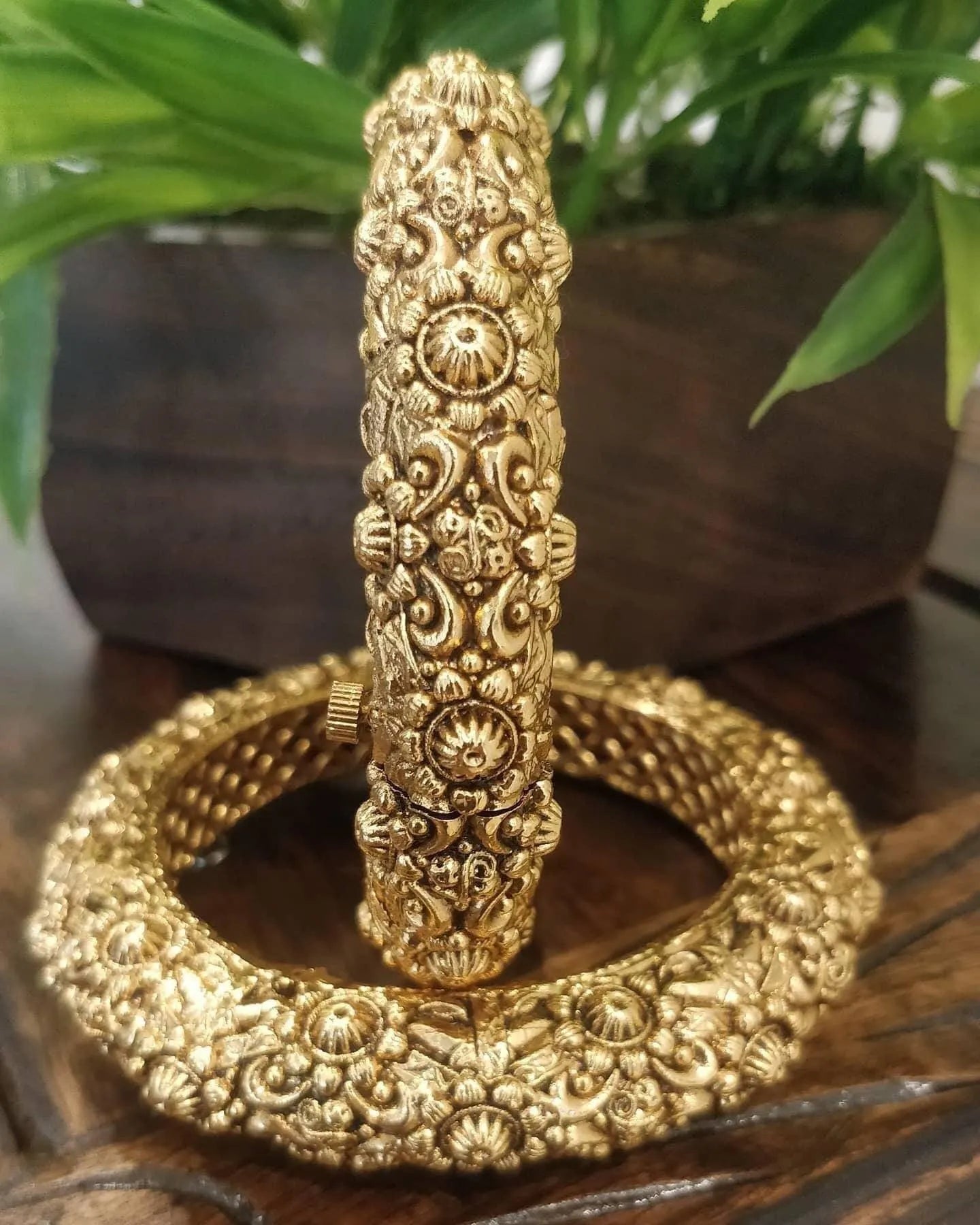 Sold Out 2.4/ 2.6/ 2.8 Openable Gold Bangle Pair | Indian Bangle | Gold Bangle | Indian Kade ~ Pakistani Jewelry | Indian Jewelry |