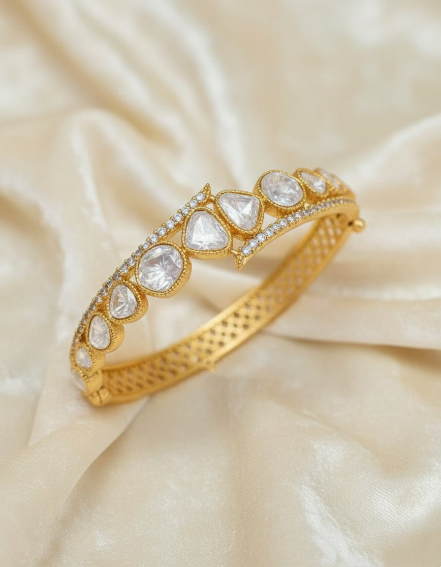 Mossonite Gold Openable Bracelet