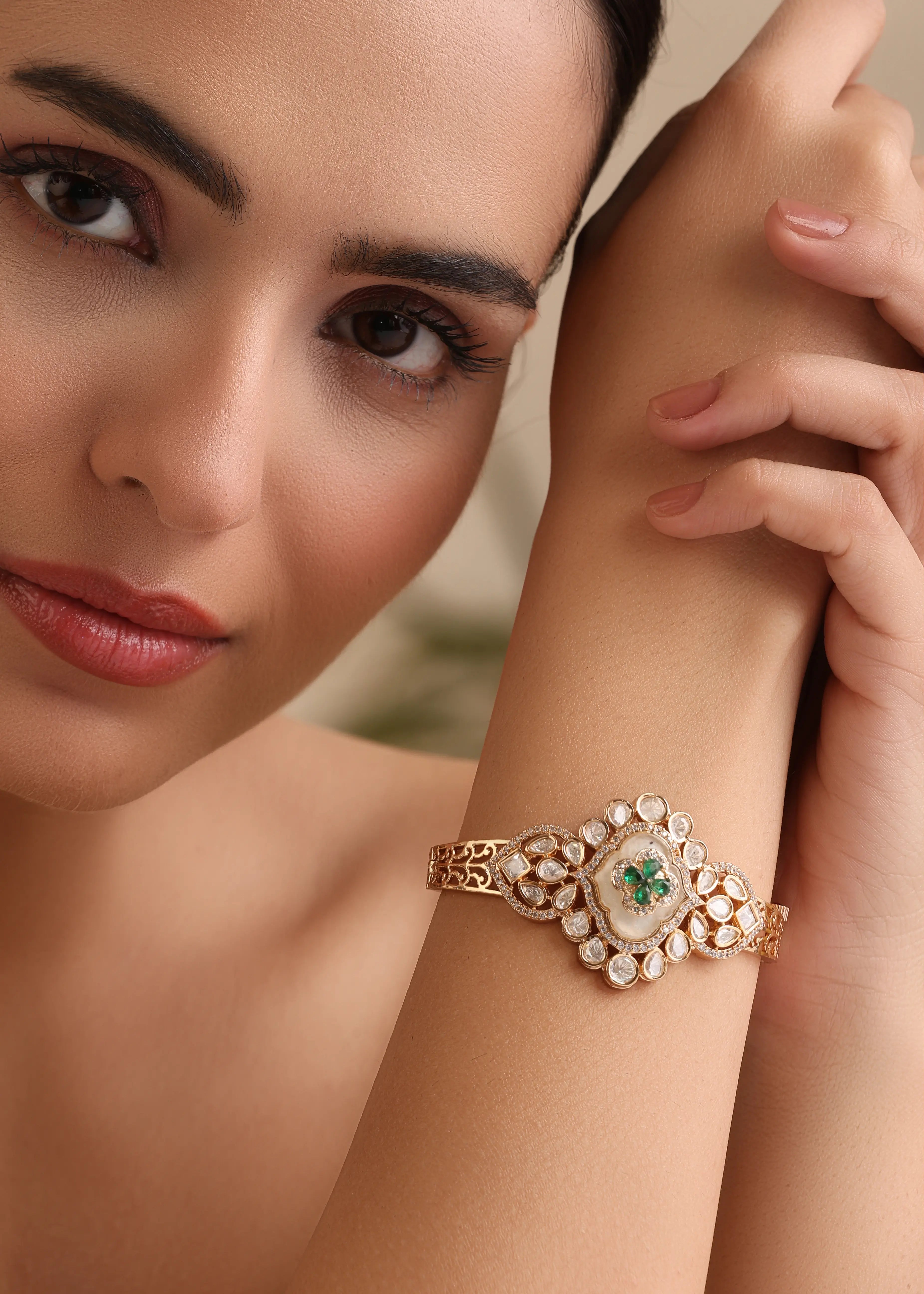 Mother of Pearl Bloom Kundan Openable Bracelet