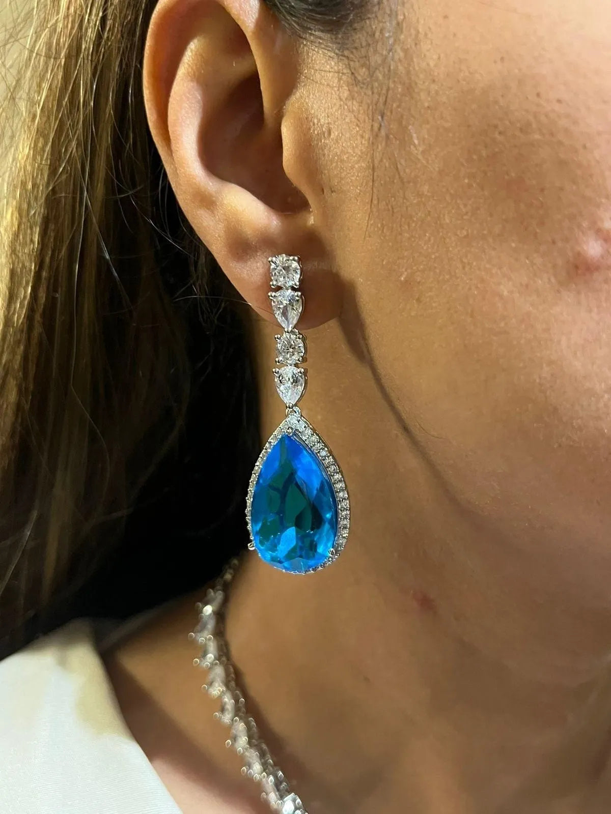 Arina Light Blue Pendant Necklace