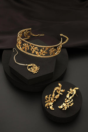 Gold Leaf Choker with earrings