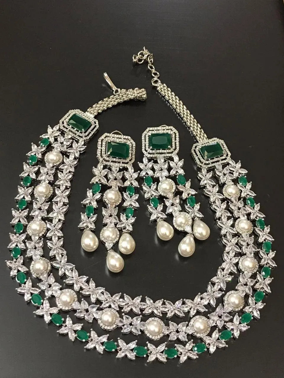 Green Vanya Diamond Pearl Long Necklace Set