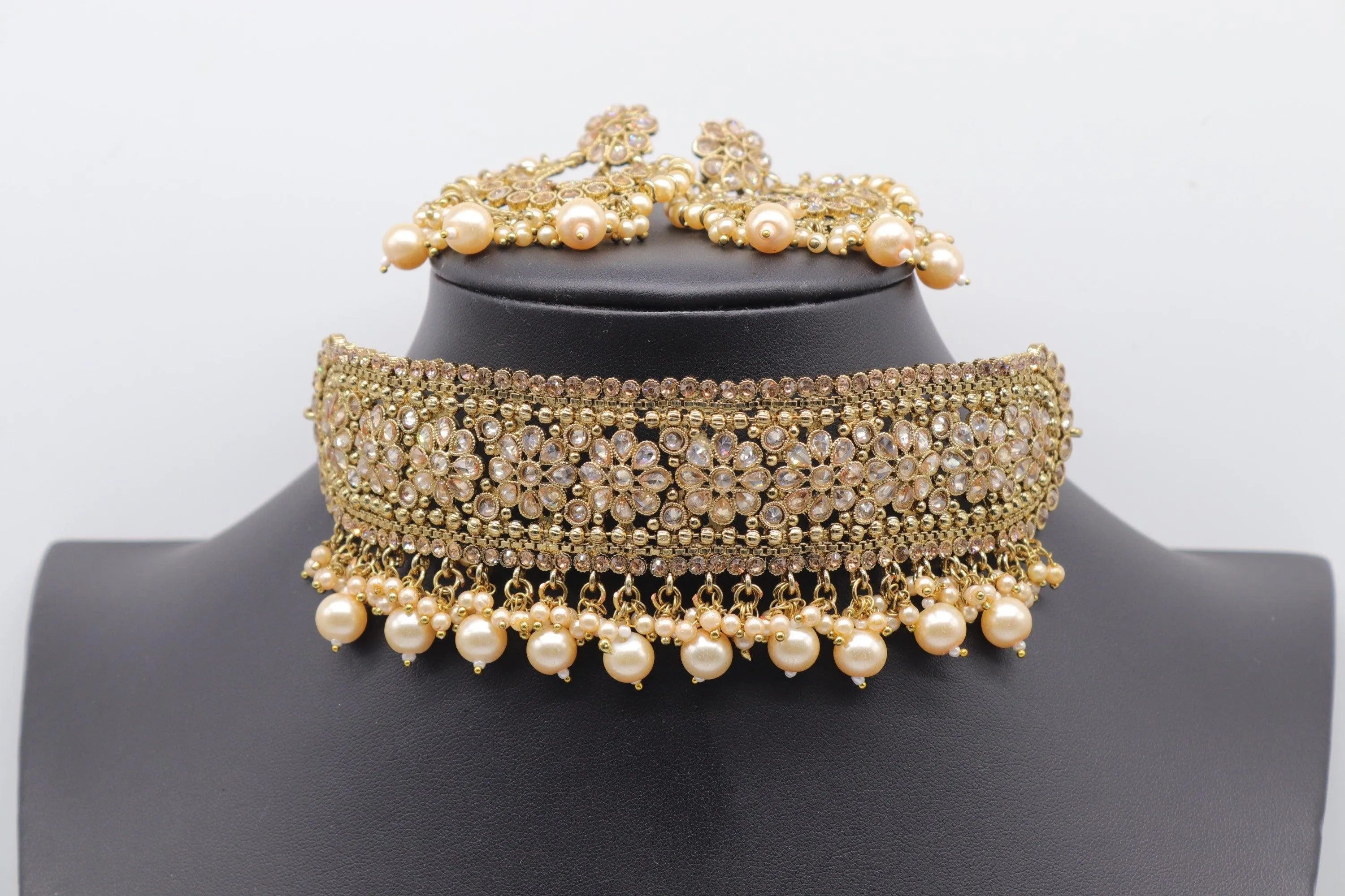 Puja Antique Gold Polki Choker