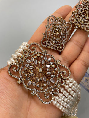 Victorian Pearl Choker