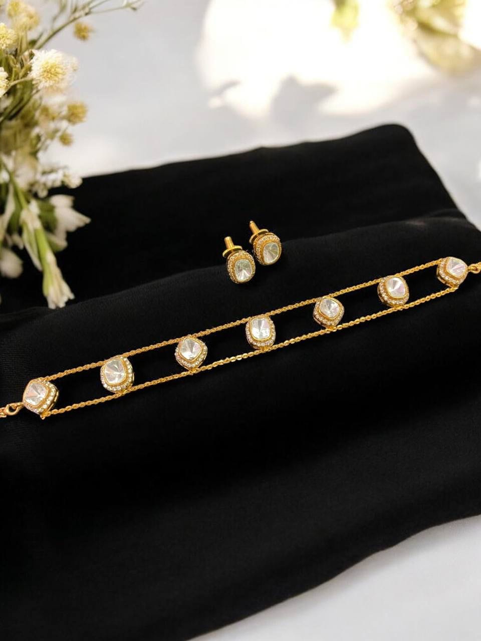 Nysa Kundan Choker Set with Stud Earrings