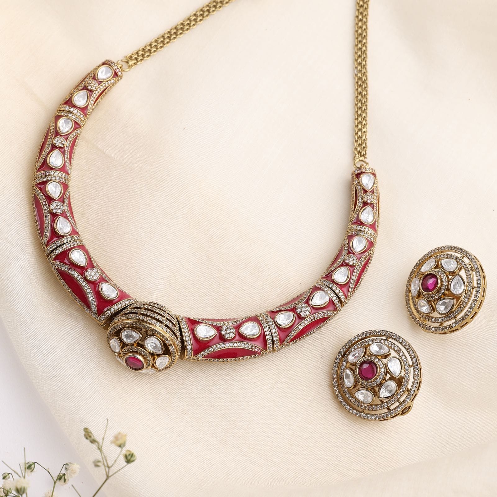 Rudra Rani Pink Kundan Hasli Set in Antique Finish with Earrings