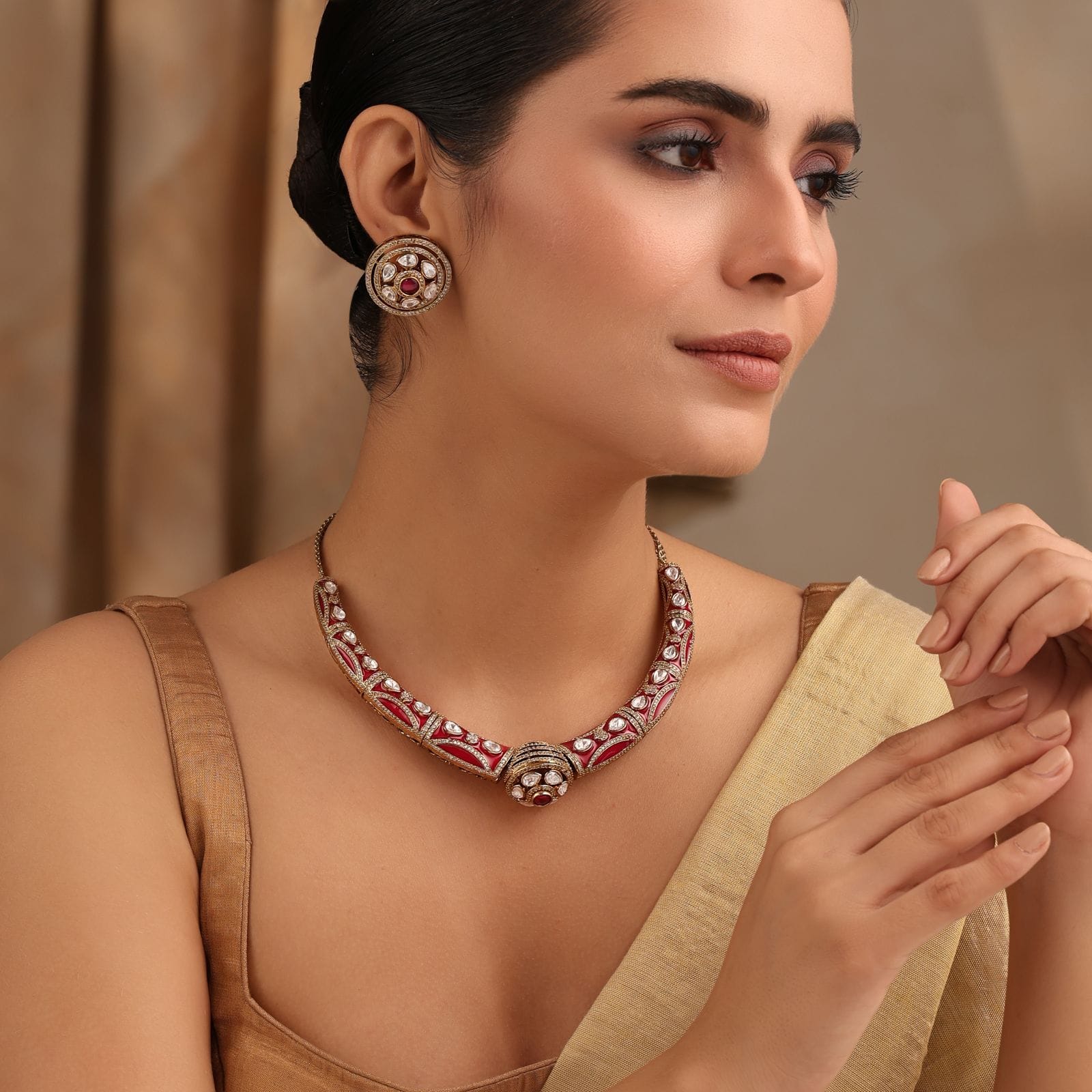 Rudra Rani Pink Kundan Hasli Set in Antique Finish with Earrings