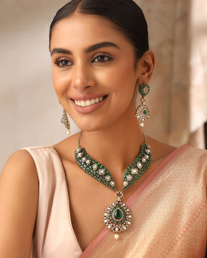 Vamika Green Mossonite Kundan Choker Necklace Set