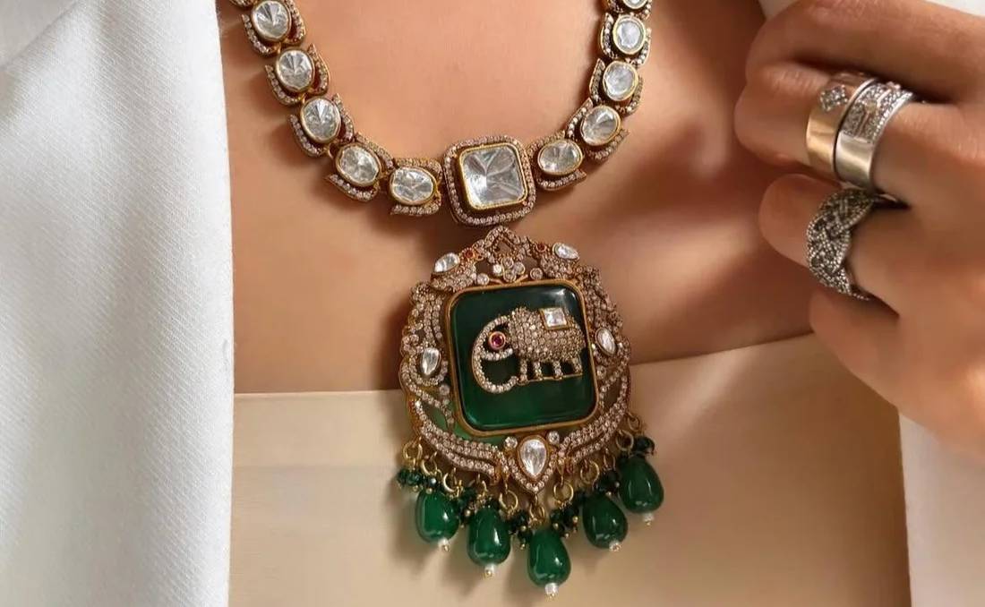 The Antique Look in Indian Jewelry: What Gives It That Aged Glow
