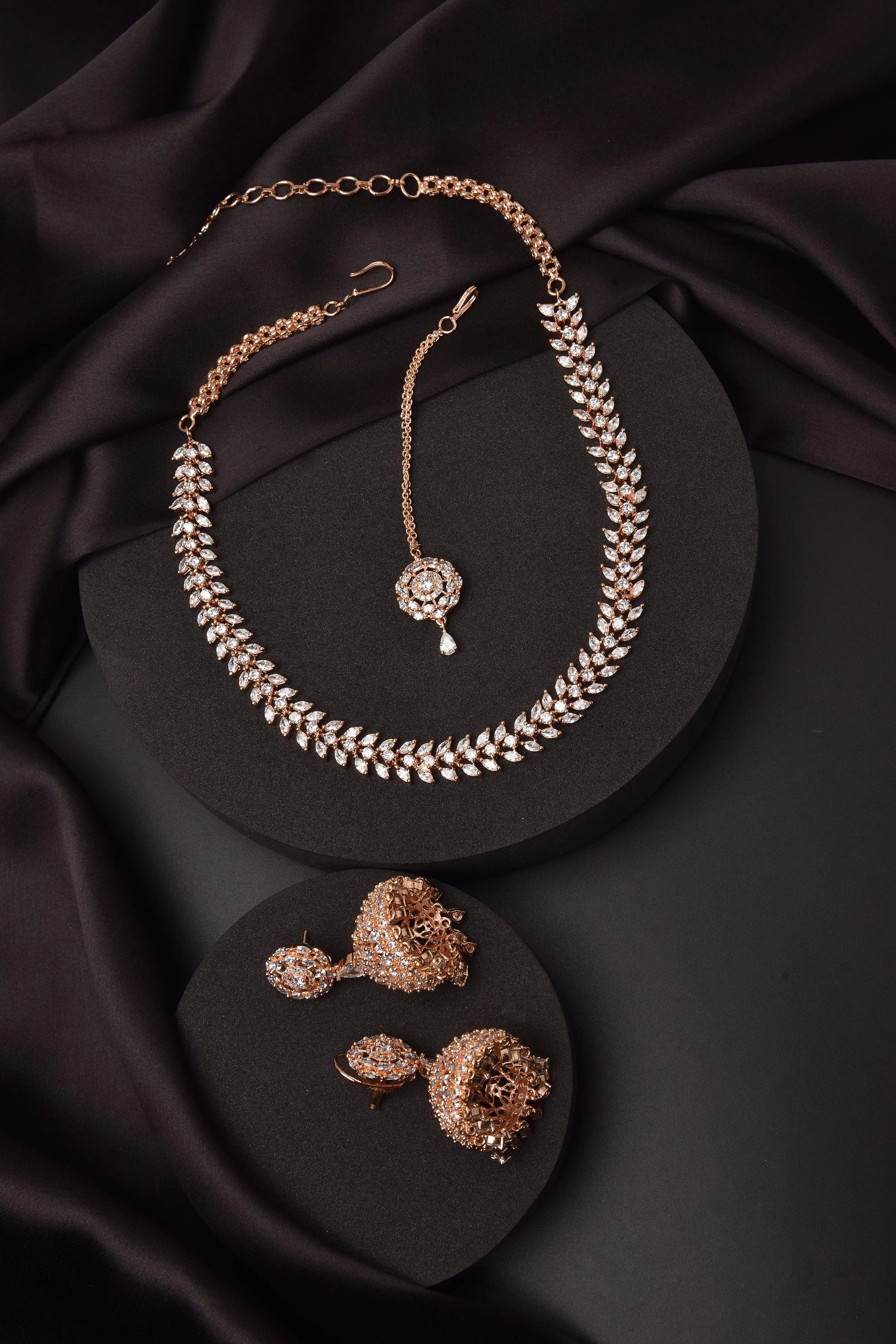 Why Every Woman Needs a Rose Gold Jewellery Set in Her Accessory Collection