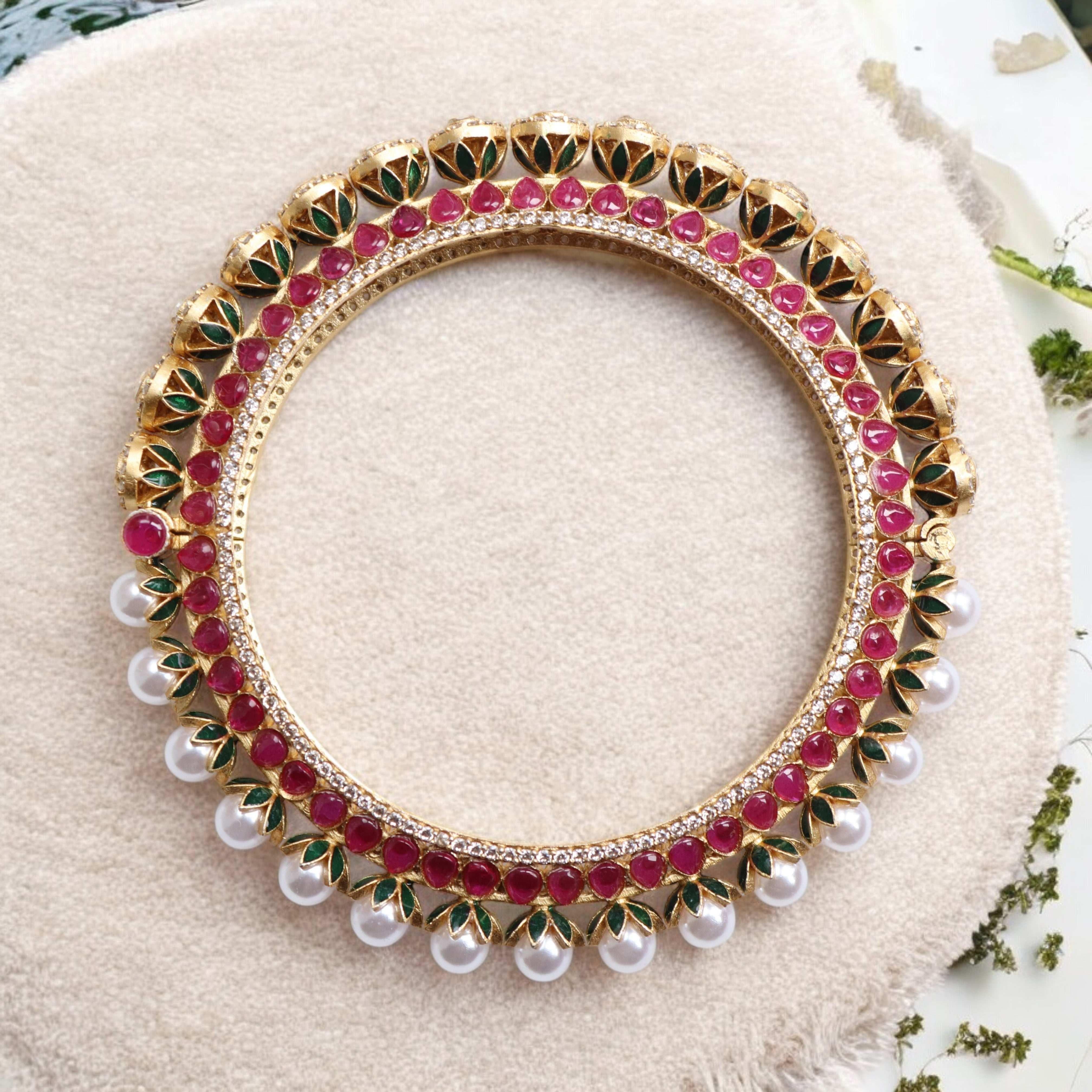 2.4 Kundan Pearl Pacheli Bangle