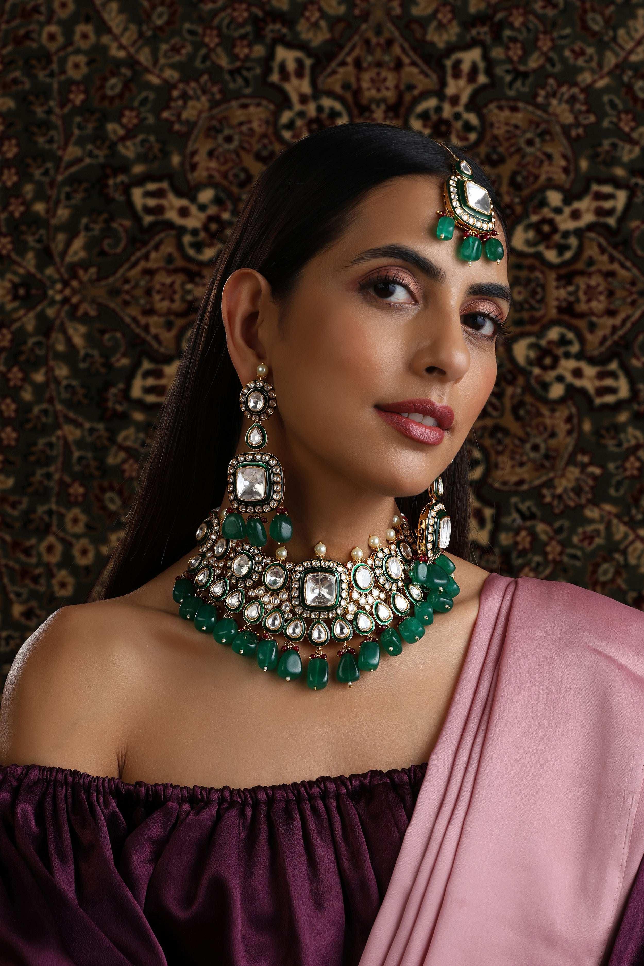 Amira Kundan Set