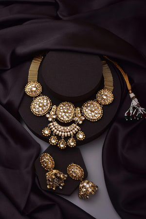 Ria Kundan Set