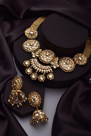 Ria Kundan Set