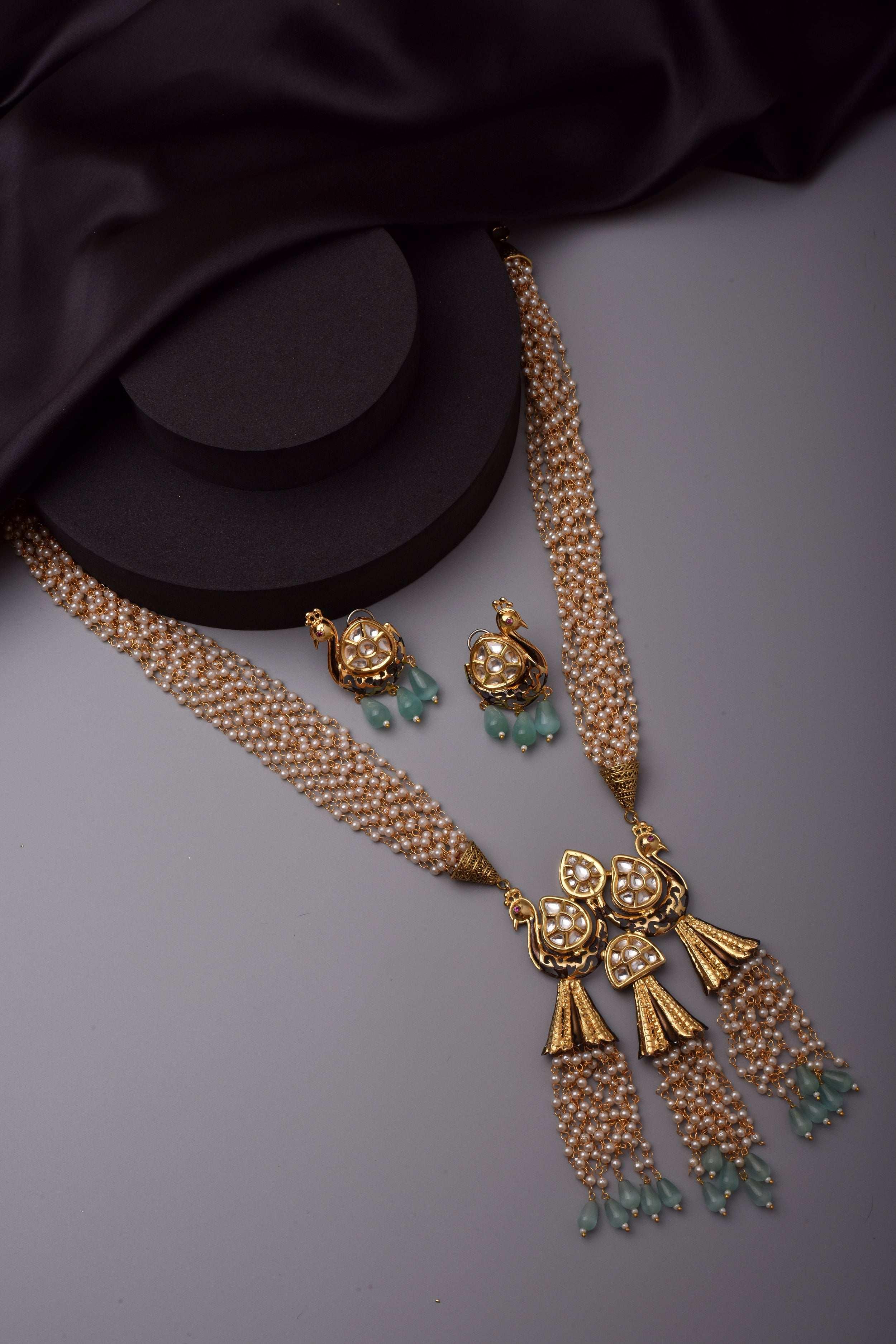 Pihu Long fusion set
