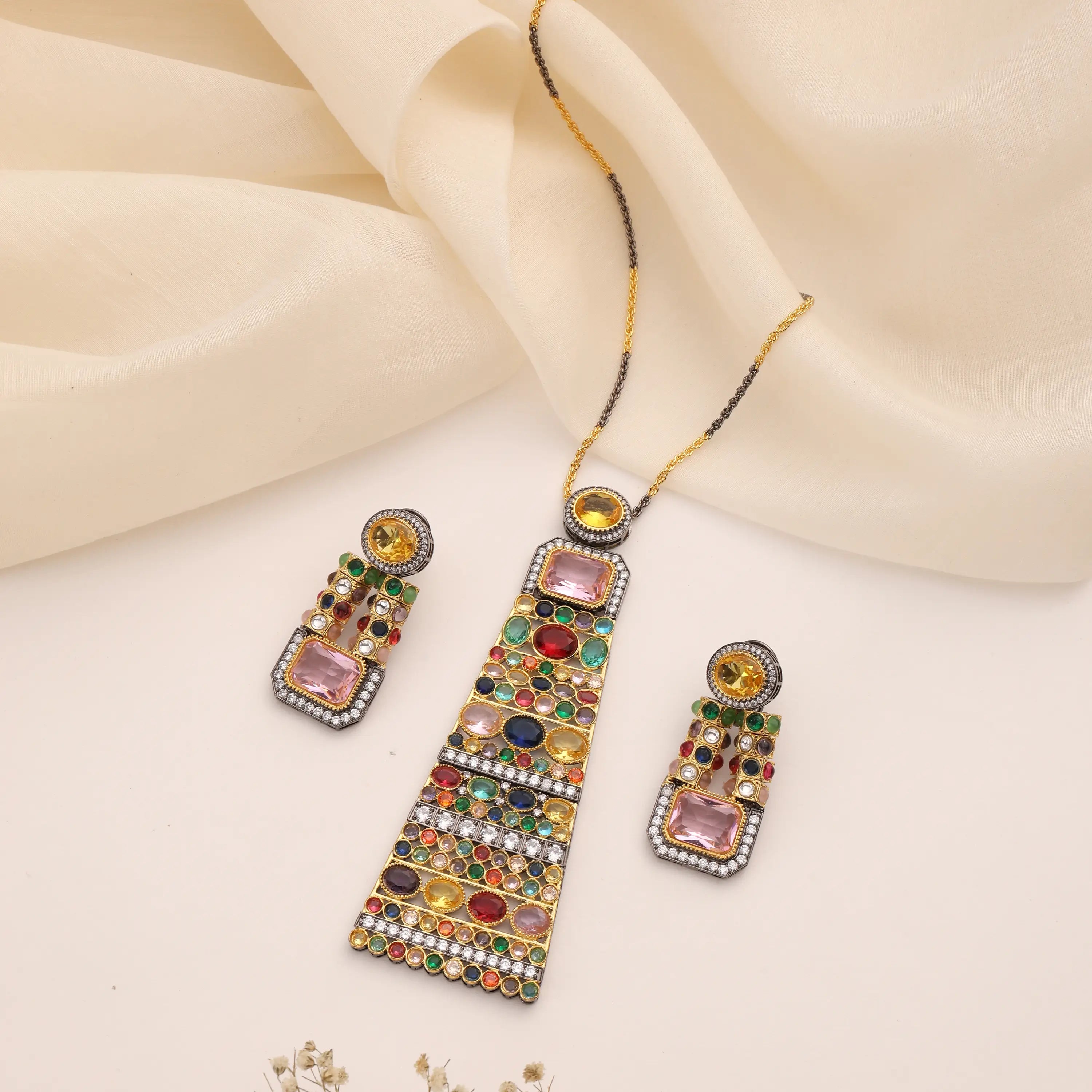 Aurielle Prism Luxe Pendant Necklace Set