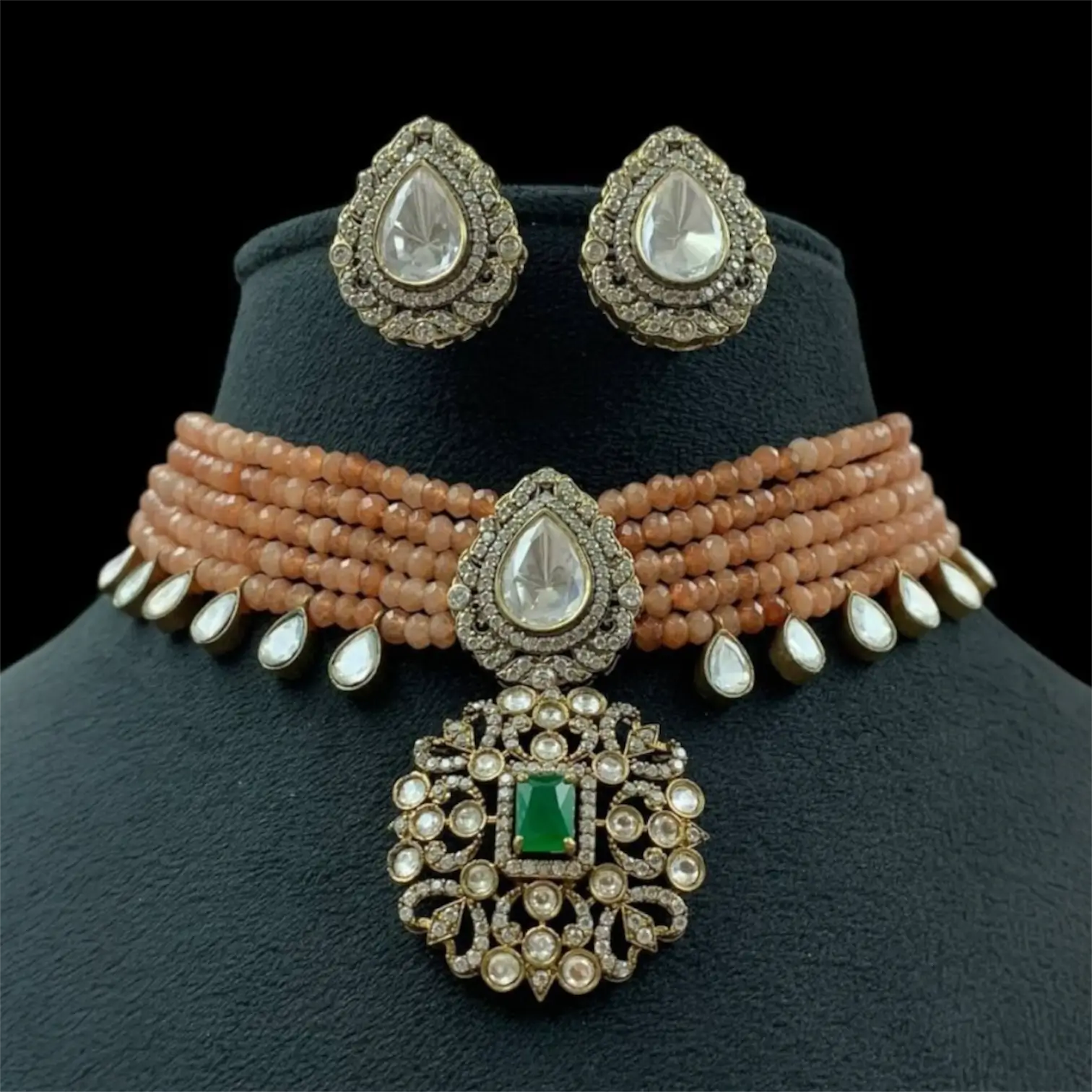 Peach Beaded Kundan Choker Necklace Set with Emerald Pendant