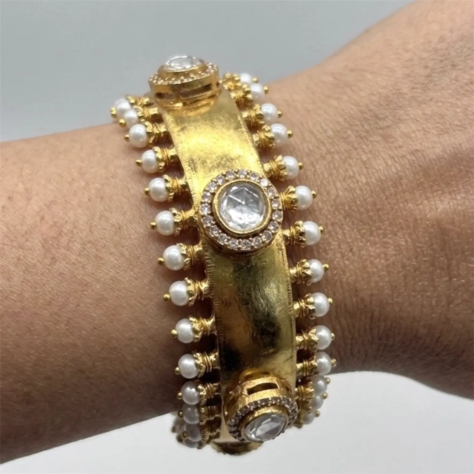 Fine Kundan Gold Bangle