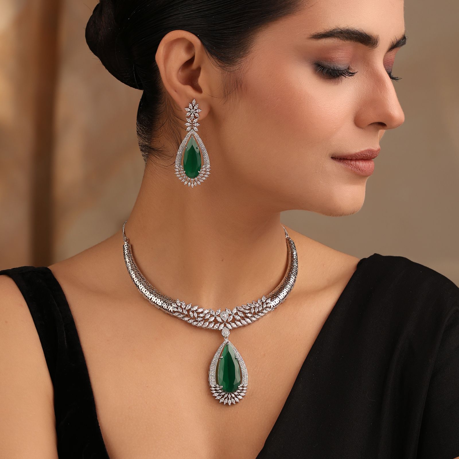 Ivana Silver Necklace Set with Earrings