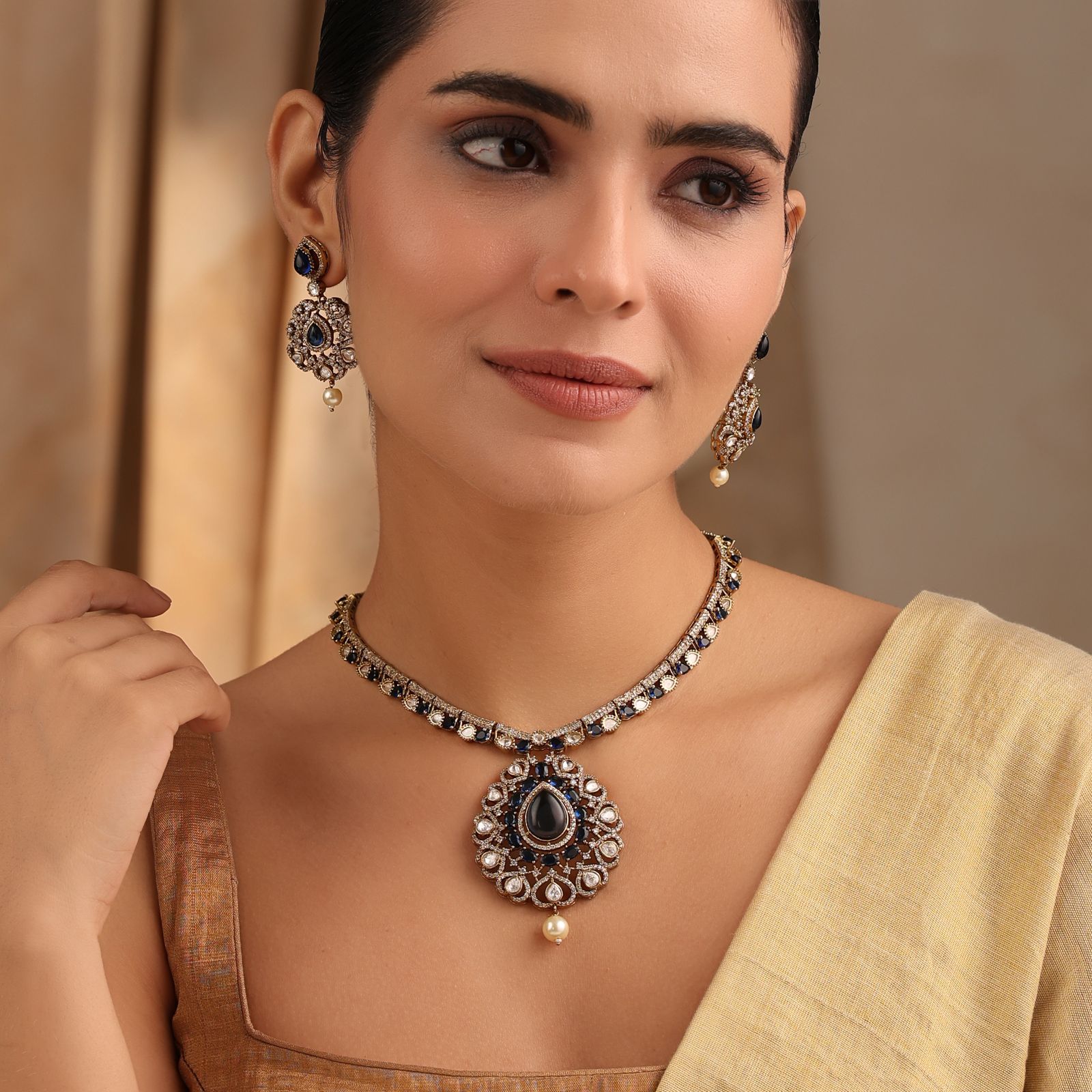 Nivara Blue Polki Kundan Necklace Set (With Earrings)