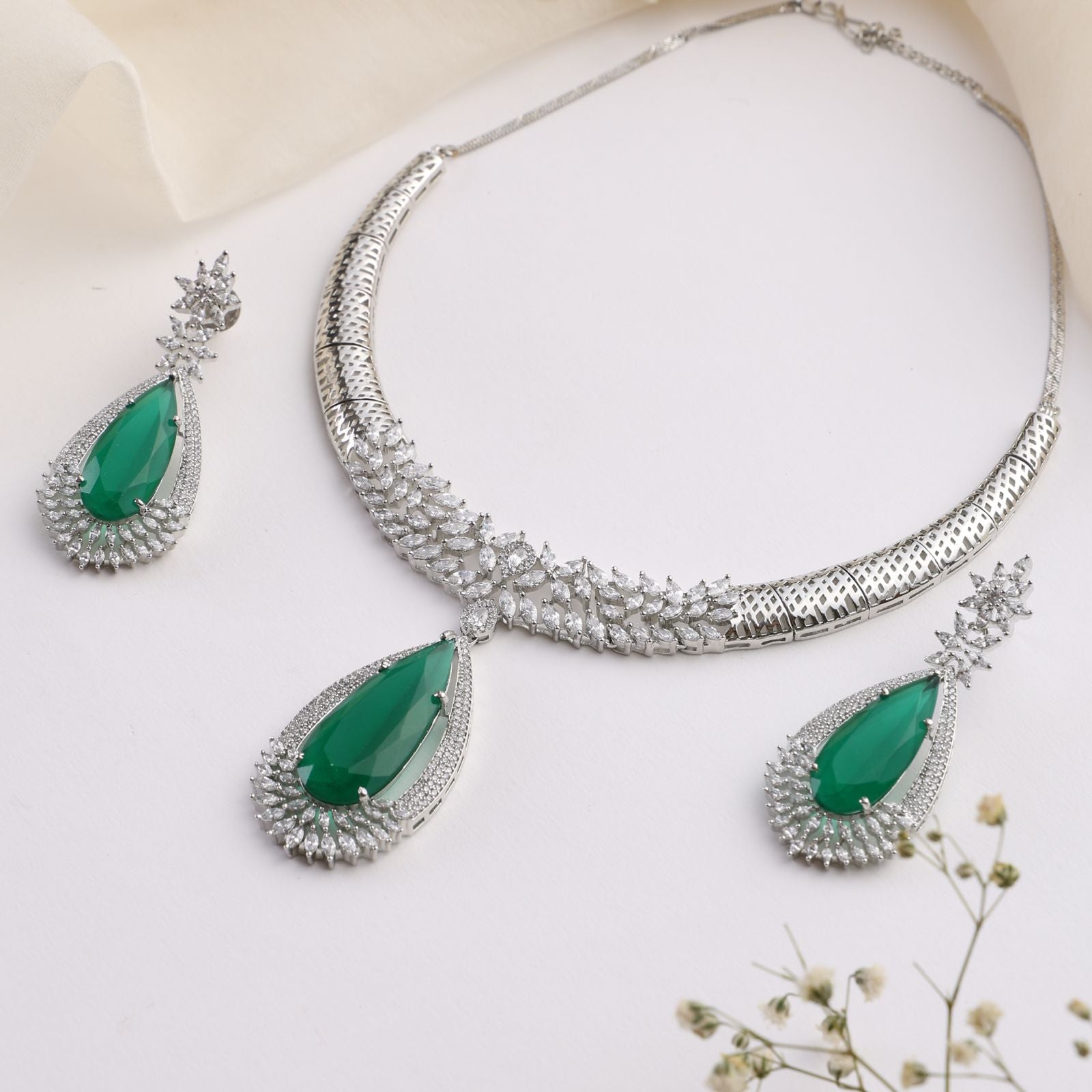 Ivana Silver Necklace Set with Earrings