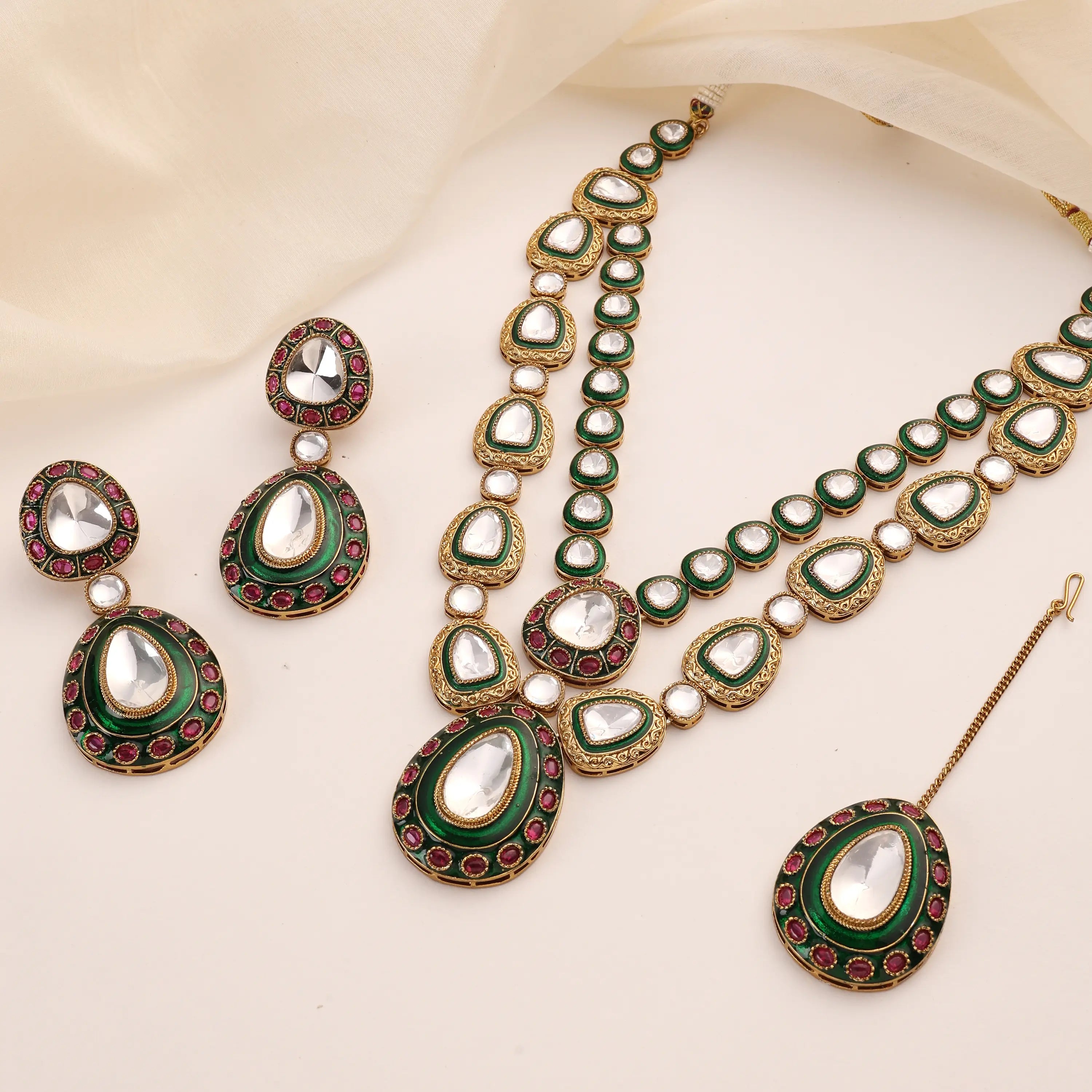 Aarunya Emerald Kundan Bridal Necklace Set