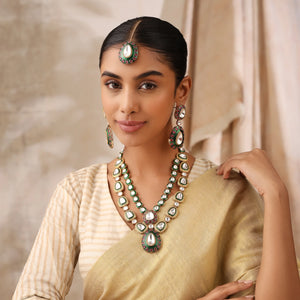 Aarunya Emerald Kundan Bridal Necklace Set