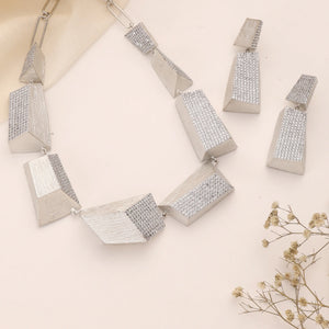 Avenra Silver Geometric Statement Necklace Set