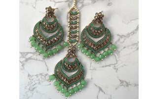 Tikka Set in Mint Polki / Earrings Tikka Set / Maangtikka Set / Punjabi Jewelry/ Pakistani Jewelry/ Indian Earrings / Indian Jewelry