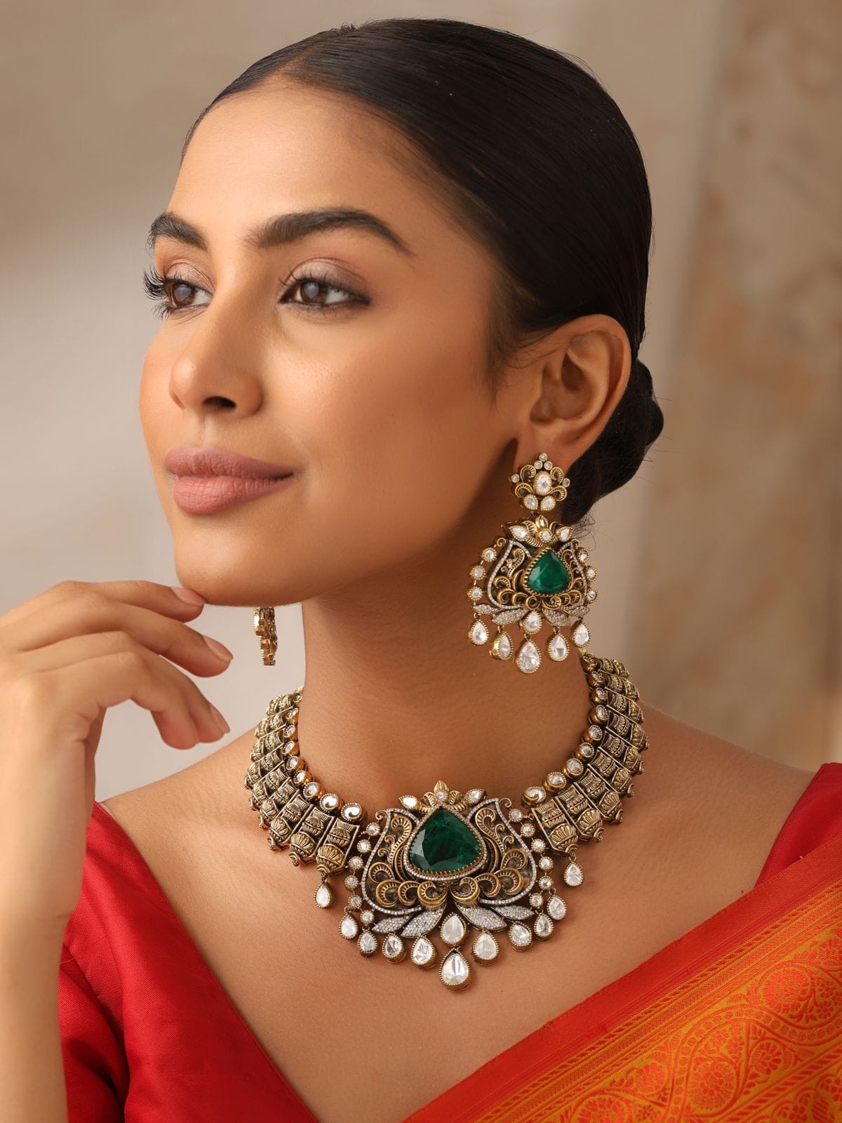 Emerald Antique Kundan Choker Necklace Set with Polki & Pearl Detailing