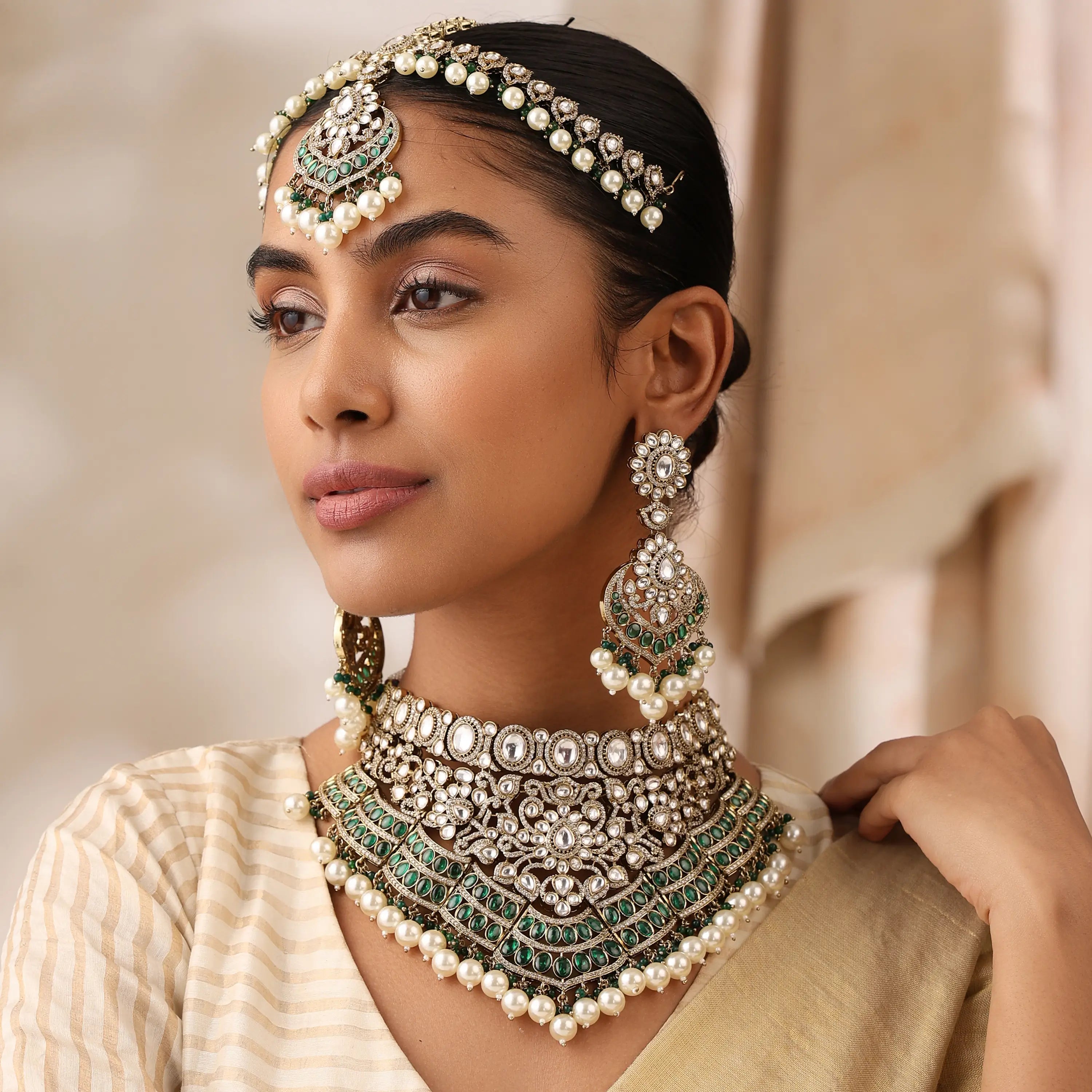 Fine Kundan Emerald Bridal Necklace Set with Pearls
