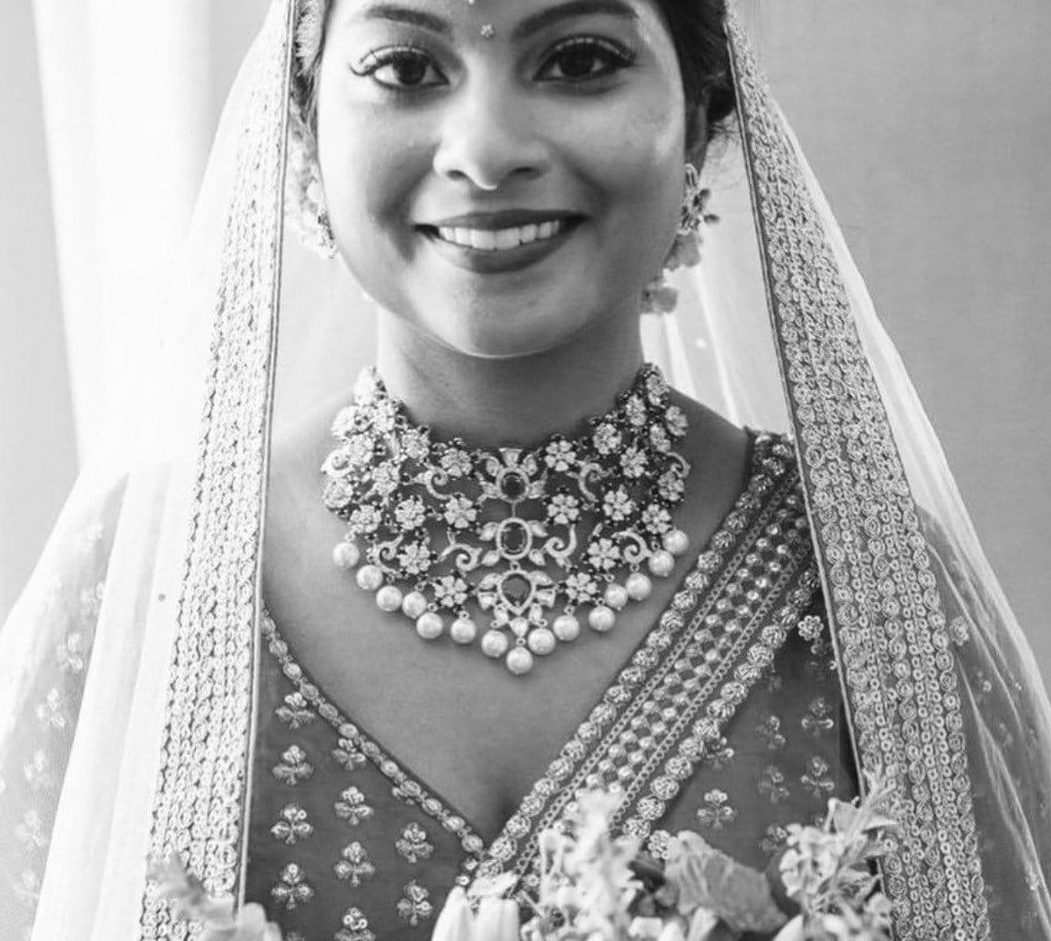 GlambyRivaaz Necklaces Nita Kundan Choker